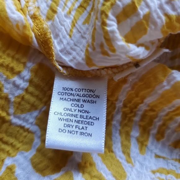REDUCED!! LOFT Flowy Mustard yellow and white tank - Picture 4 of 7
